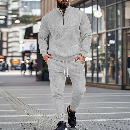 Herren Sportlicher Strickanzug mit Stehkragen und Reißverschluss BerlinGlamour.