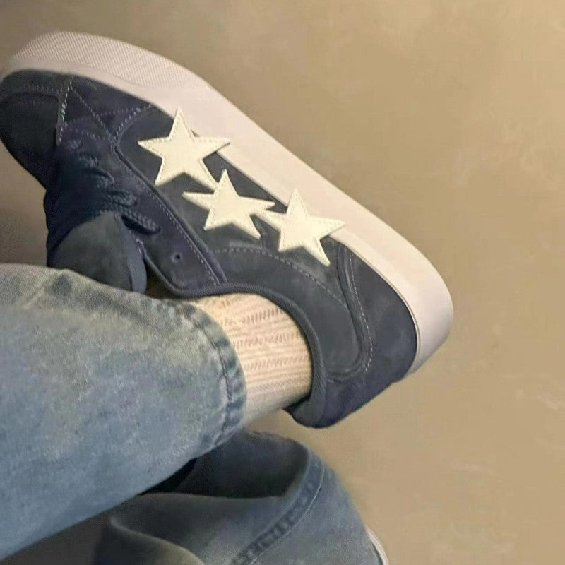 Damen Sneaker mit Sternen Applikationen Trendy Frauen Schuhe - BerlinGlamour