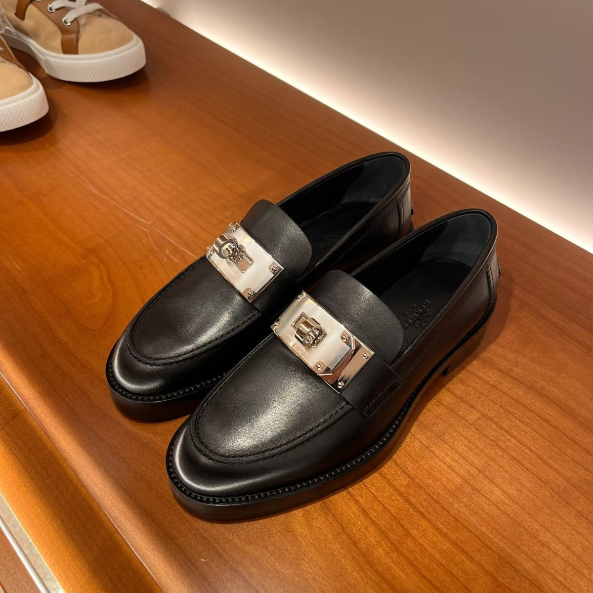 Damen Loafers Elegant Schnallen Schuhe Modisch Schwarz - BerlinGlamour