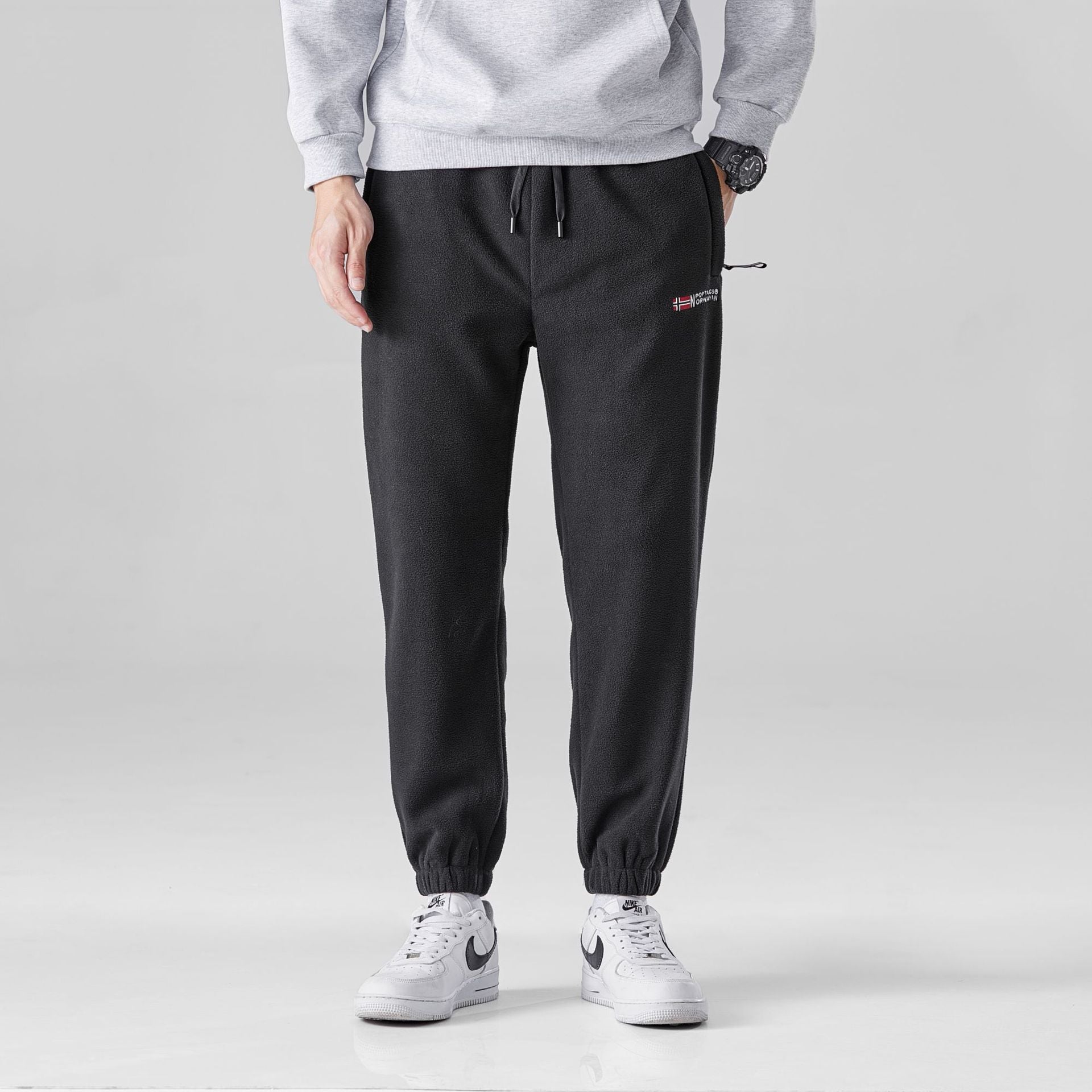Herren Fleece Jogginghose Bequem Elastisch Mit Seitentaschen - BerlinGlamour