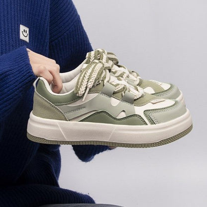Damen Sneaker Dicksohlige Modische Sneaker mit Dekorativen Schnüren - BerlinGlamour