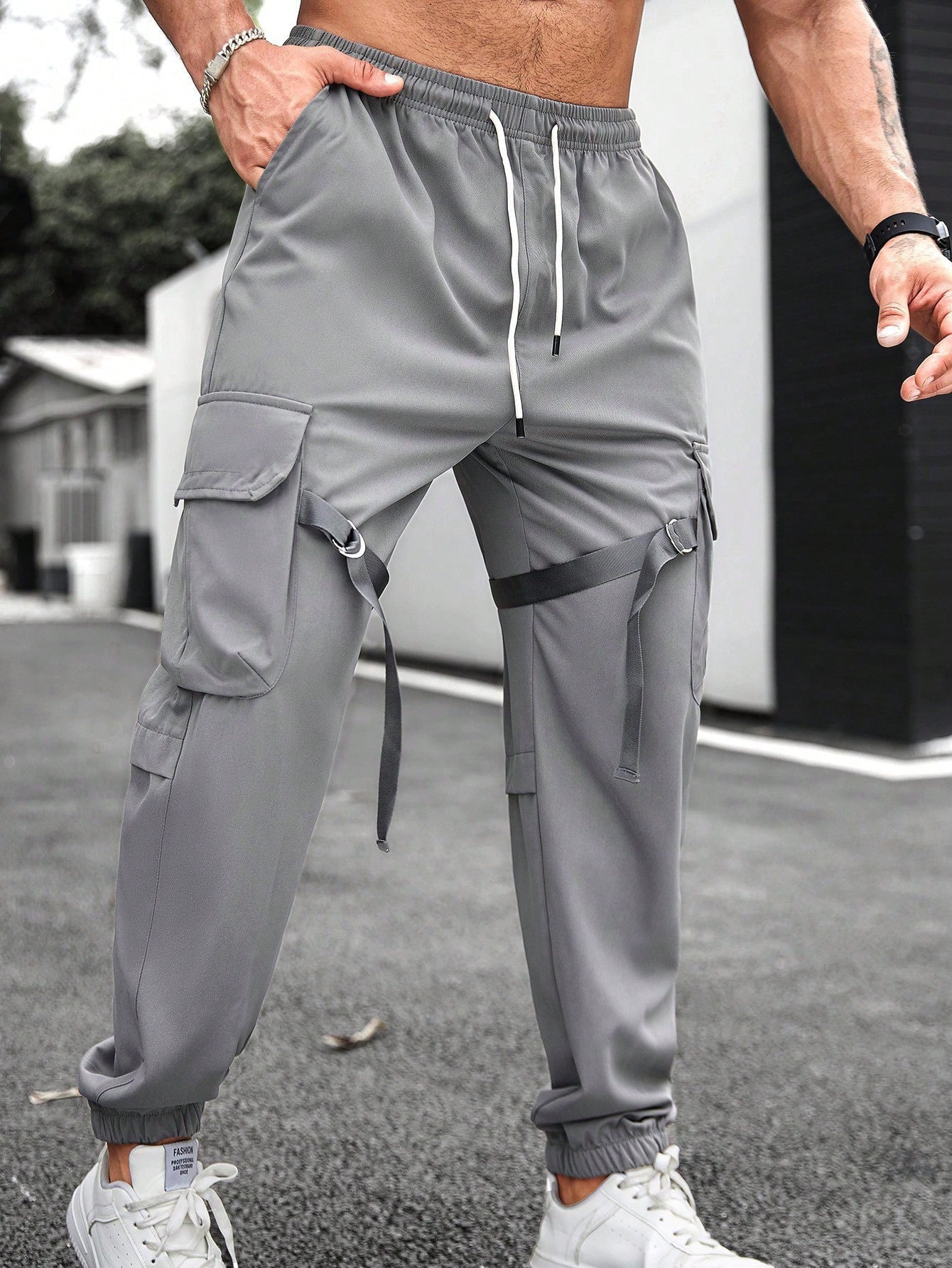 Herren Trainingshose Cargo-Style mit Taschen Modern