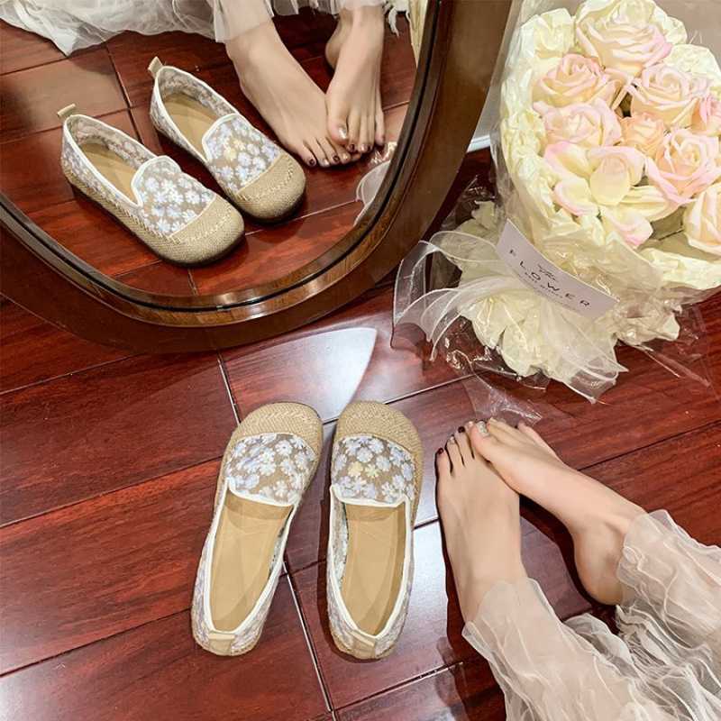 Damen Ballerinas Slip-On Bequem Blumenmuster Rutschfest - BerlinGlamour