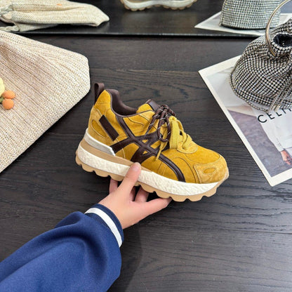 Damen Sneaker Sportlich mit dicker Sohle und Wildleder-Obermaterial