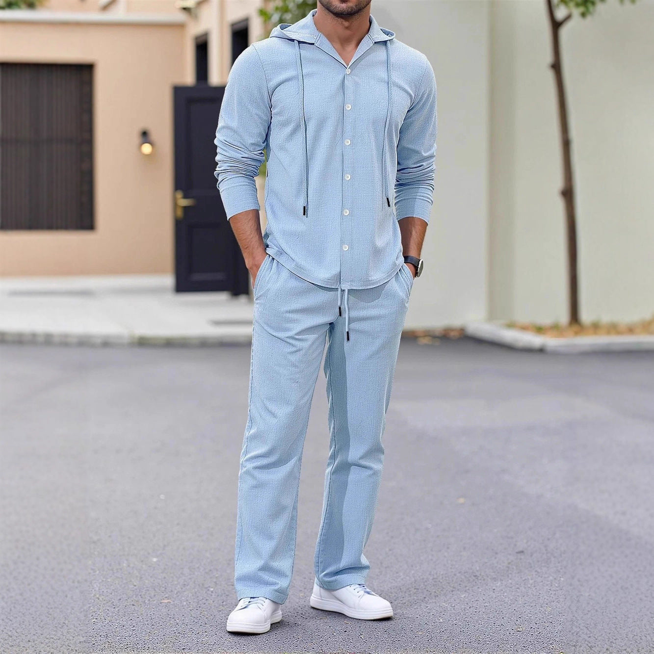 Herren Freizeit Outfit mit Kapuze und Taschen Sportlich