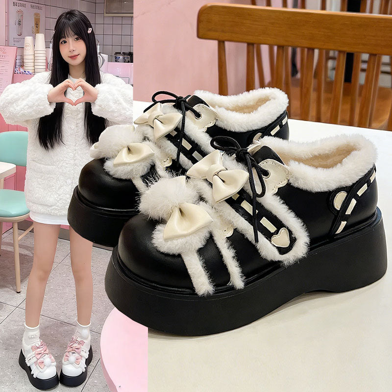Damen Sneaker Schuhe mit Fell und Schleifen Modern - BerlinGlamour
