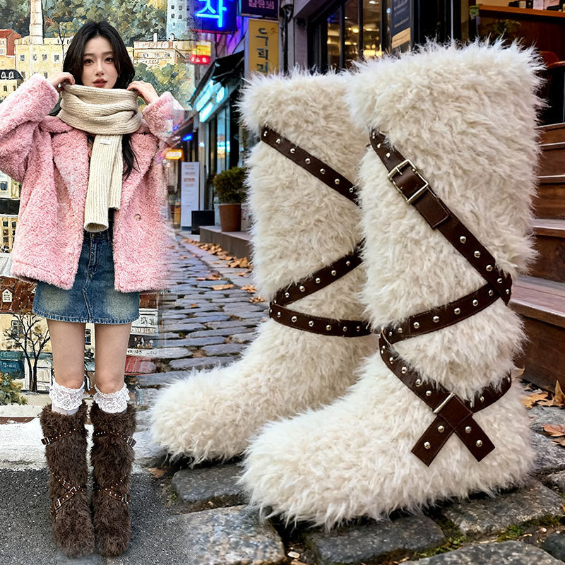 Damen Winterstiefel Flauschig mit Schnallen Schwarz - BerlinGlamour