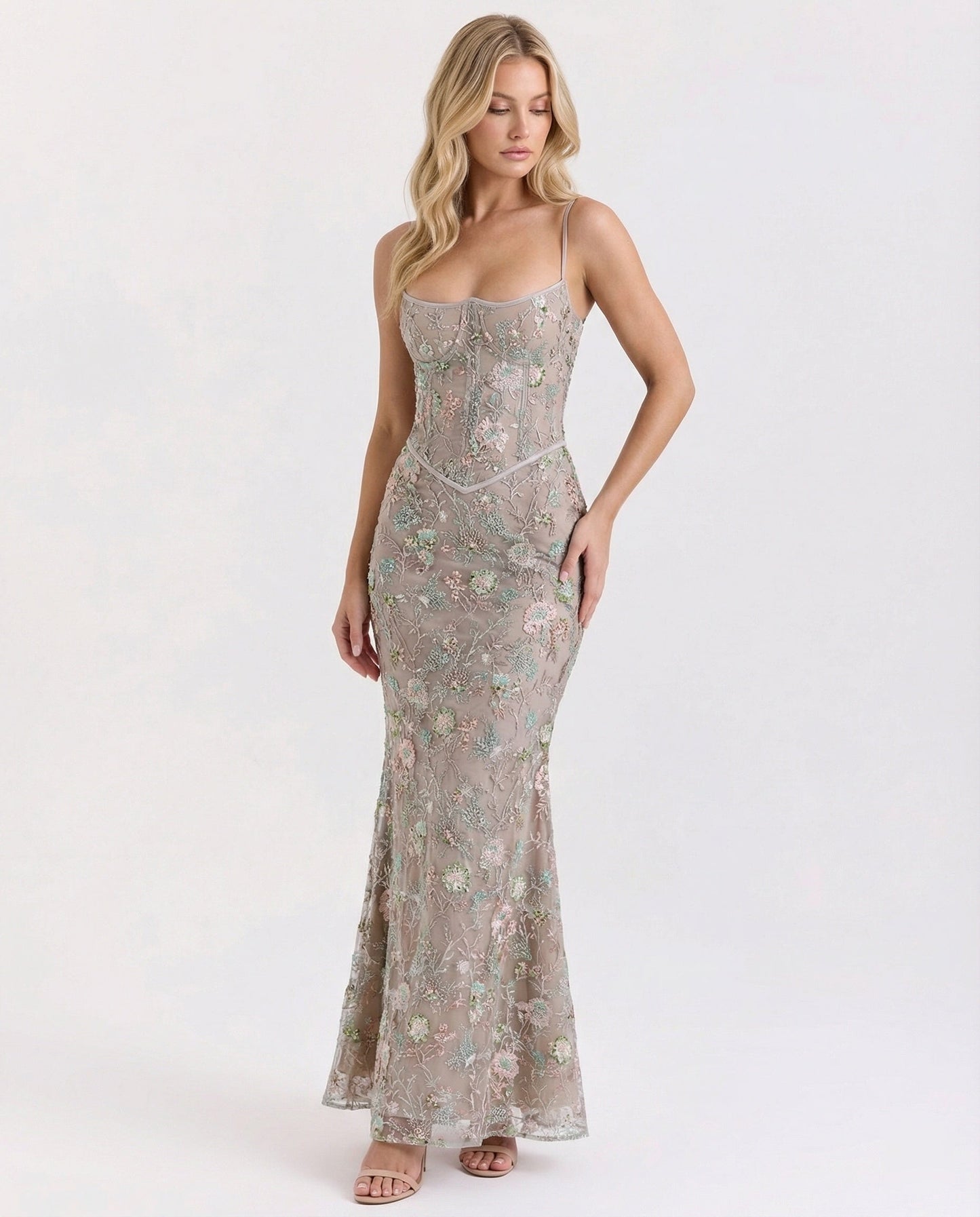 Langes Abendkleid Spitze Stickerei Elegant - BerlinGlamour