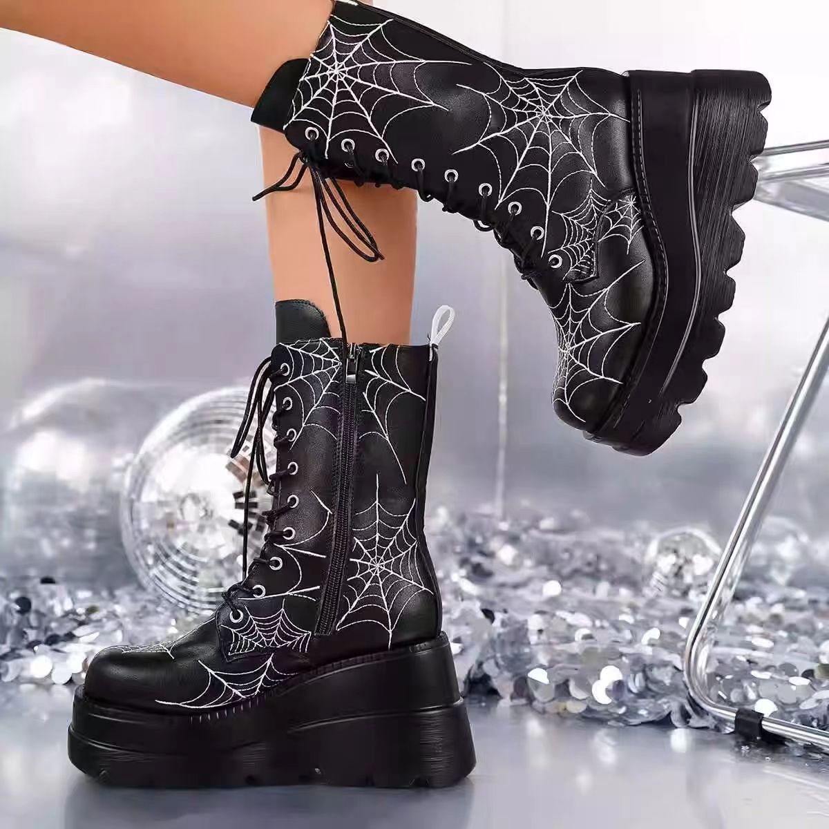 Damen Stiefel High-Top Plateau Spitze Mode Schwarz - BerlinGlamour