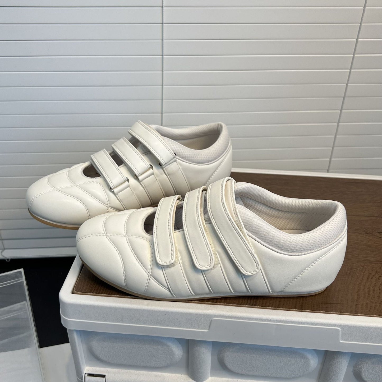 Damen Sneaker Atmungsaktiv Komfortabel mit Klettverschluss