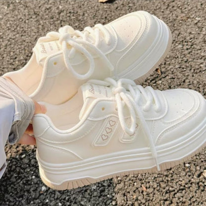 Damen Sneaker Plateau Komfortabel Herz Design