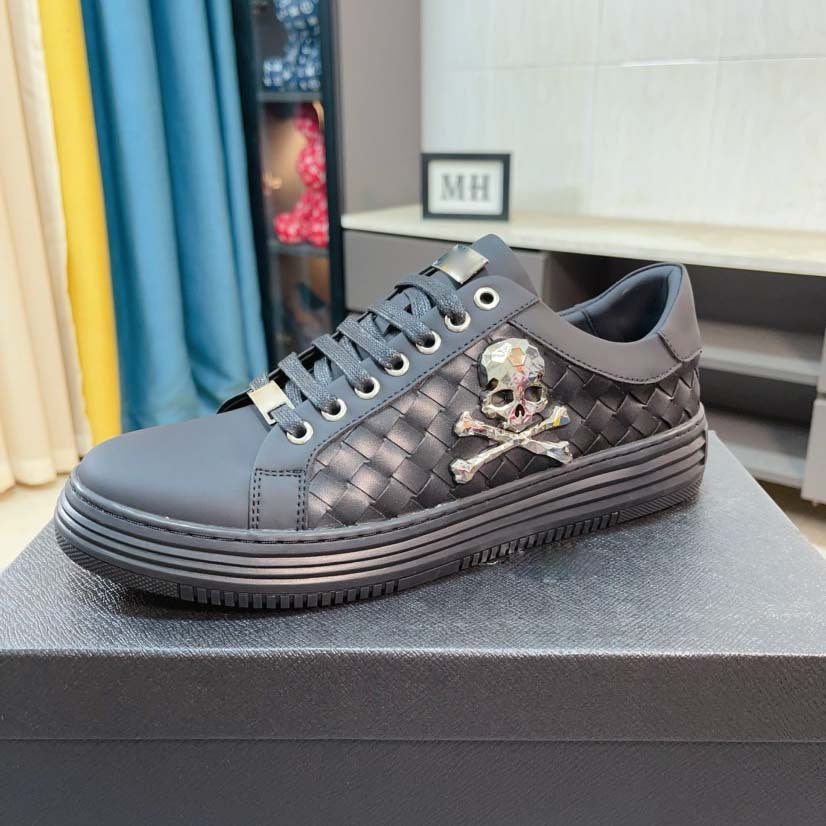 Damen Sneaker Geflochtene Sneakers Totenkopf Design Schwarz