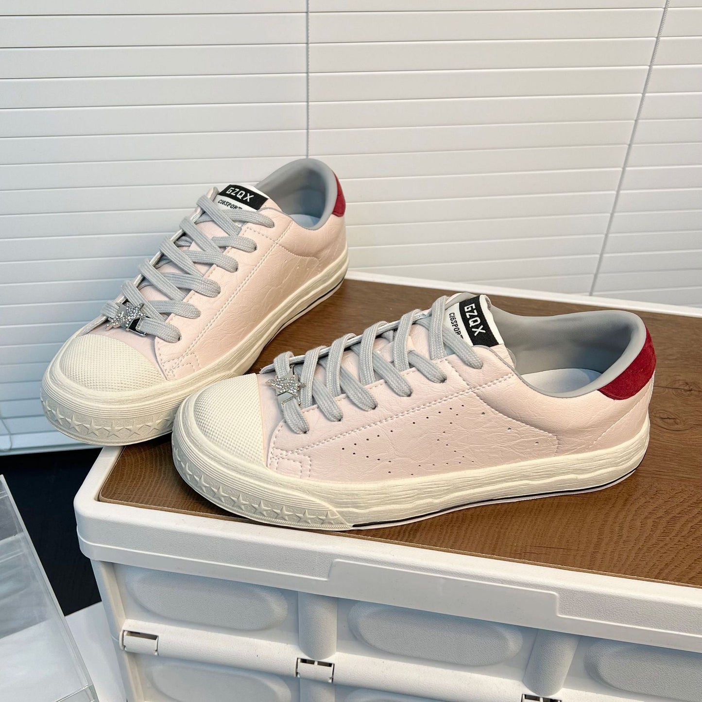 Damen Sneaker atmungsaktiv Lederoberfläche rutschfeste Sohle