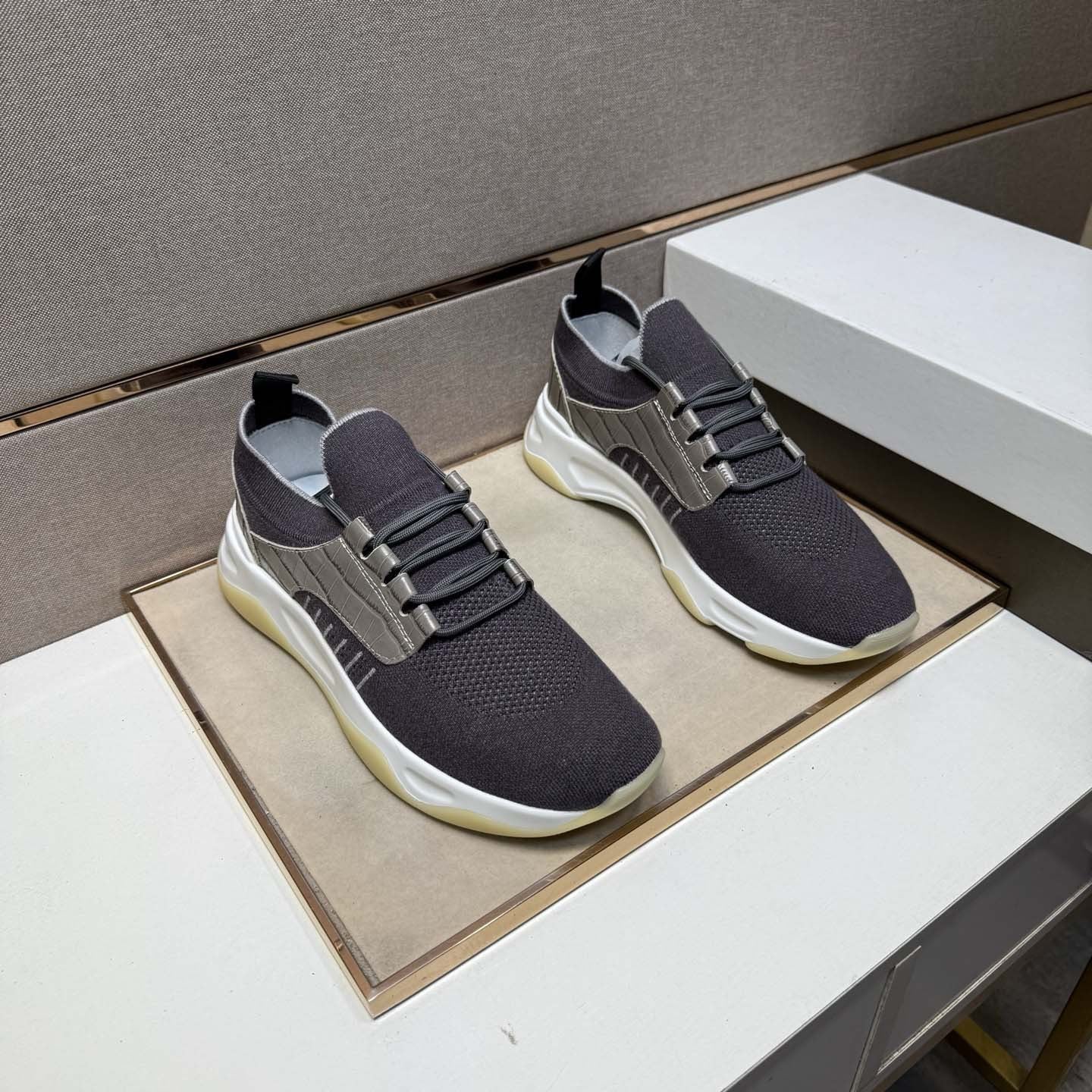 Damen Sneaker Atmungsaktiv Rutschfest Leicht - BerlinGlamour
