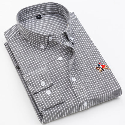 Elegantes Langarmhemd Herren mit feinen Streifen Modern
