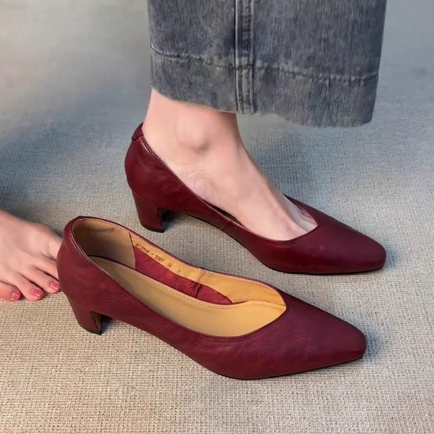 Damen Pumps Elegante Schuhe mit V-Ausschnitt Bequem - BerlinGlamour