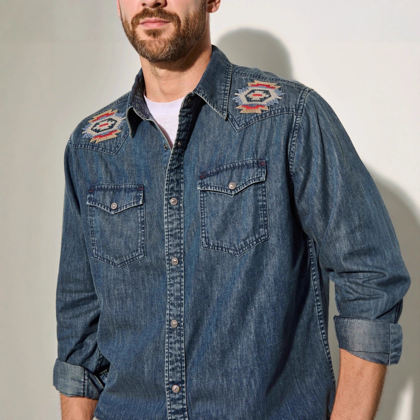 Herren Jeanshemden mit Stickdesign Modern Berlin Style