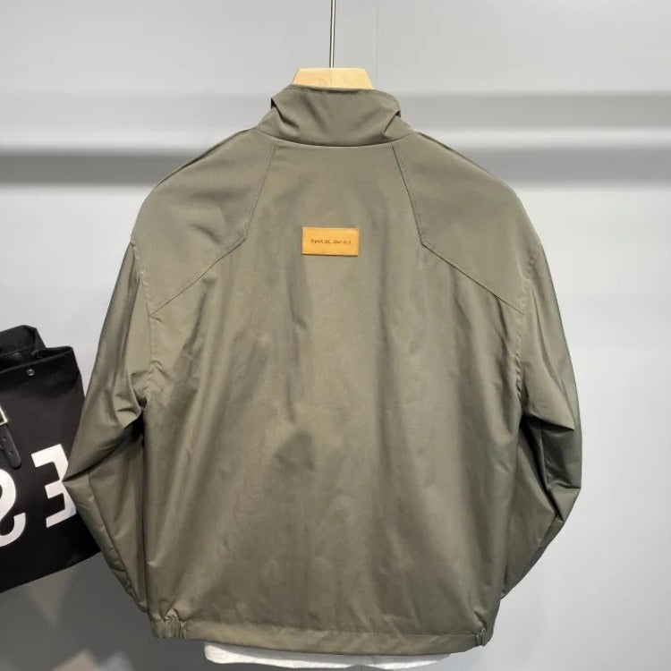 Herren Übergangsjacke Robust mit verstellbarem Kragen und vielen Taschen
