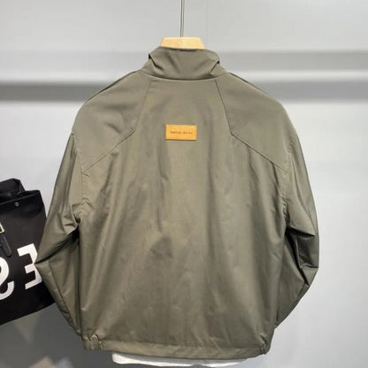 Herren Übergangsjacke Robust mit verstellbarem Kragen und vielen Taschen
