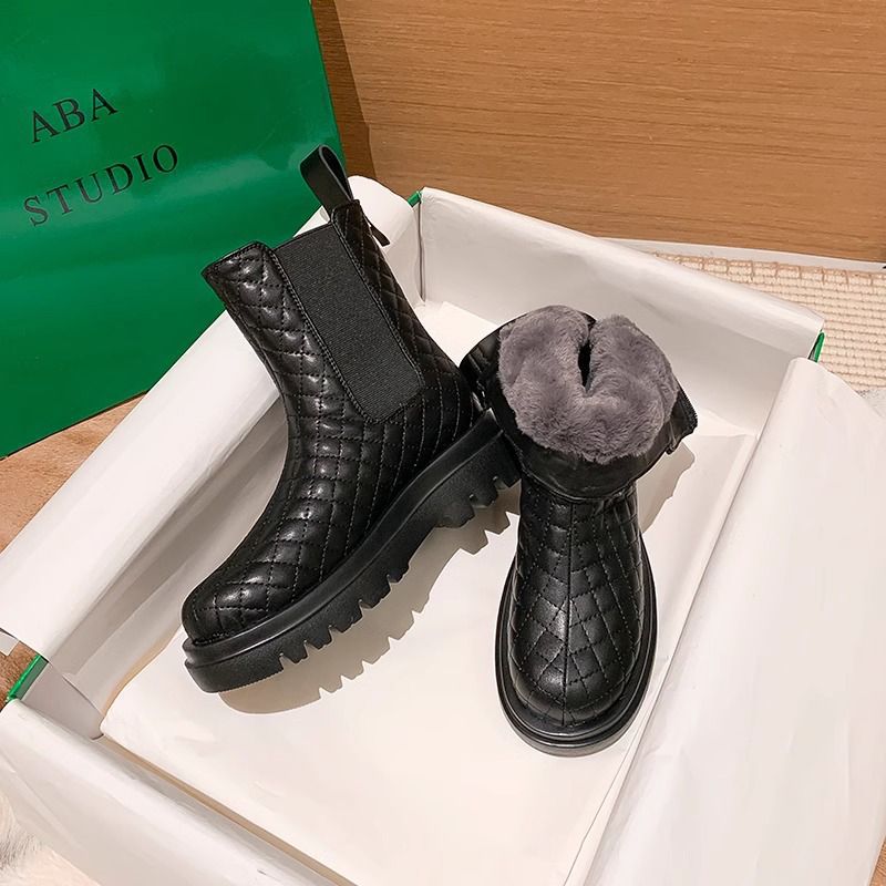 Damen Chelsea Boots Komfortabel Gefüttert Rutschfest