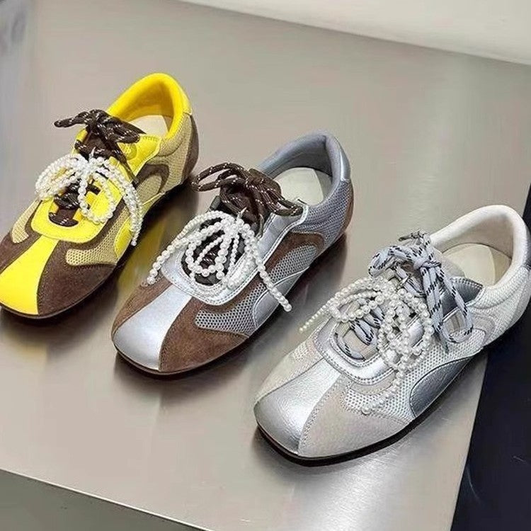 Damen Sneaker Elegant Perlen Akzente atmungsaktiv - BerlinGlamour