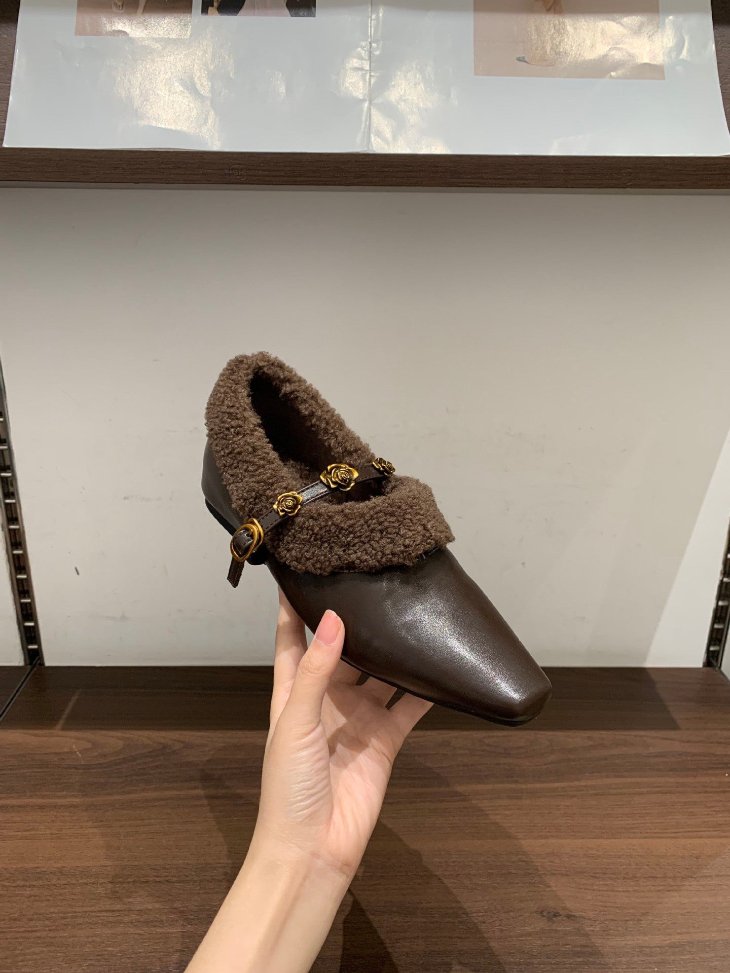 Damen Slipper Elegante Kunstfell Warme Hausschuhe Gold