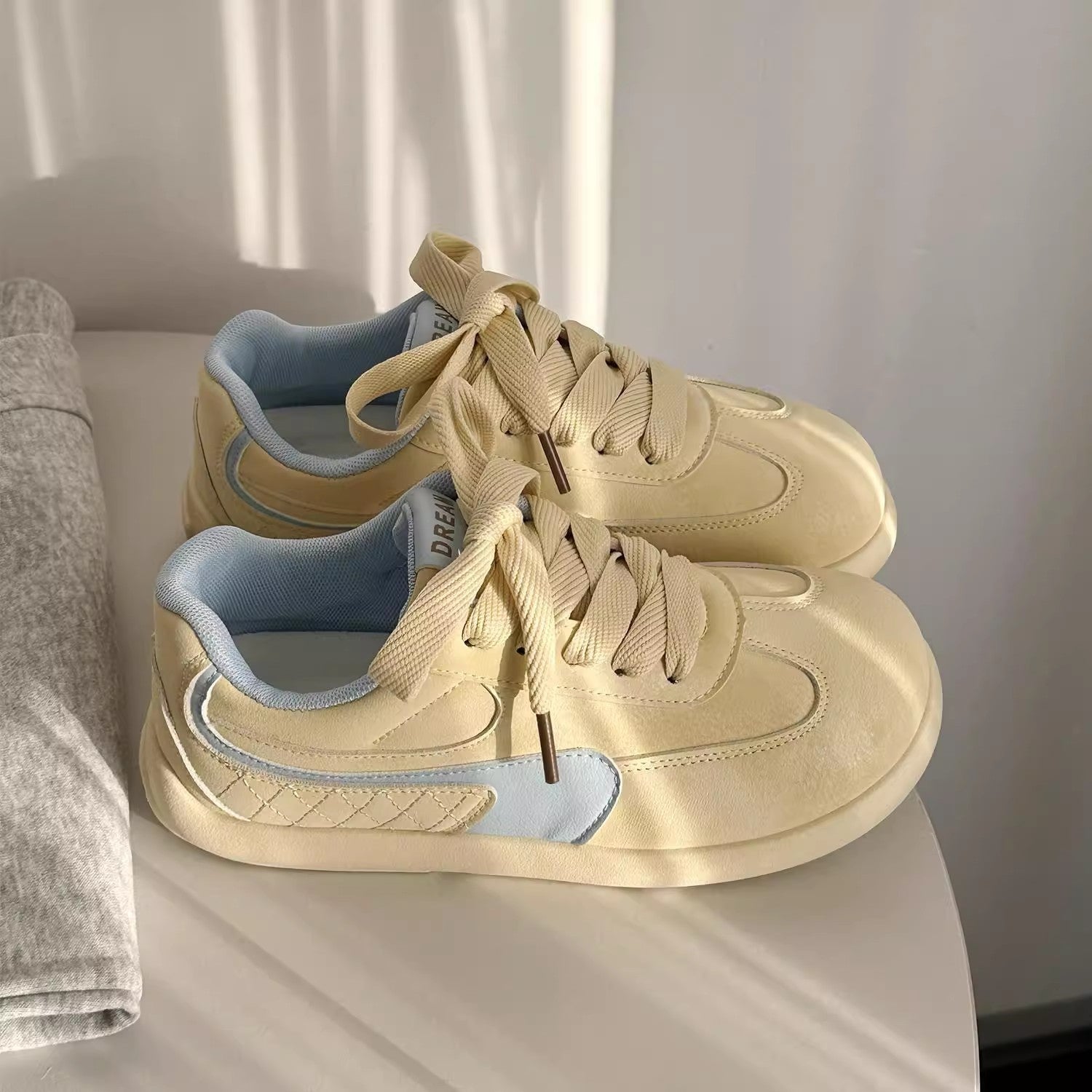 Modische Damen Sneaker Schuhe Trendy - BerlinGlamour