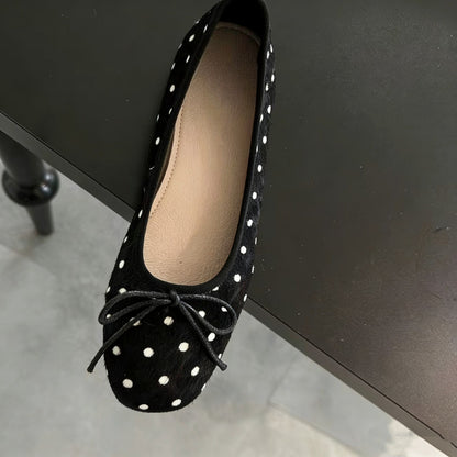 Damen Ballerinas Schuhe mit Punkten und Schleife Elegant