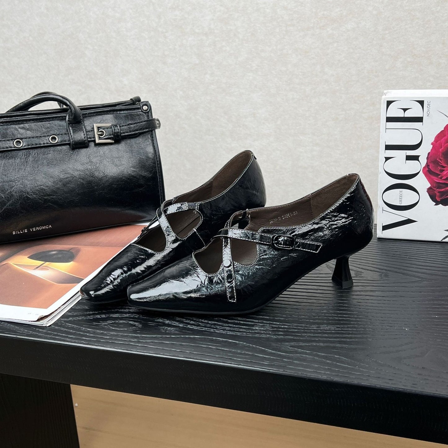 Damen Ballerina Schuhe Elegante Glänzend Mit Verstellbarem Riemen