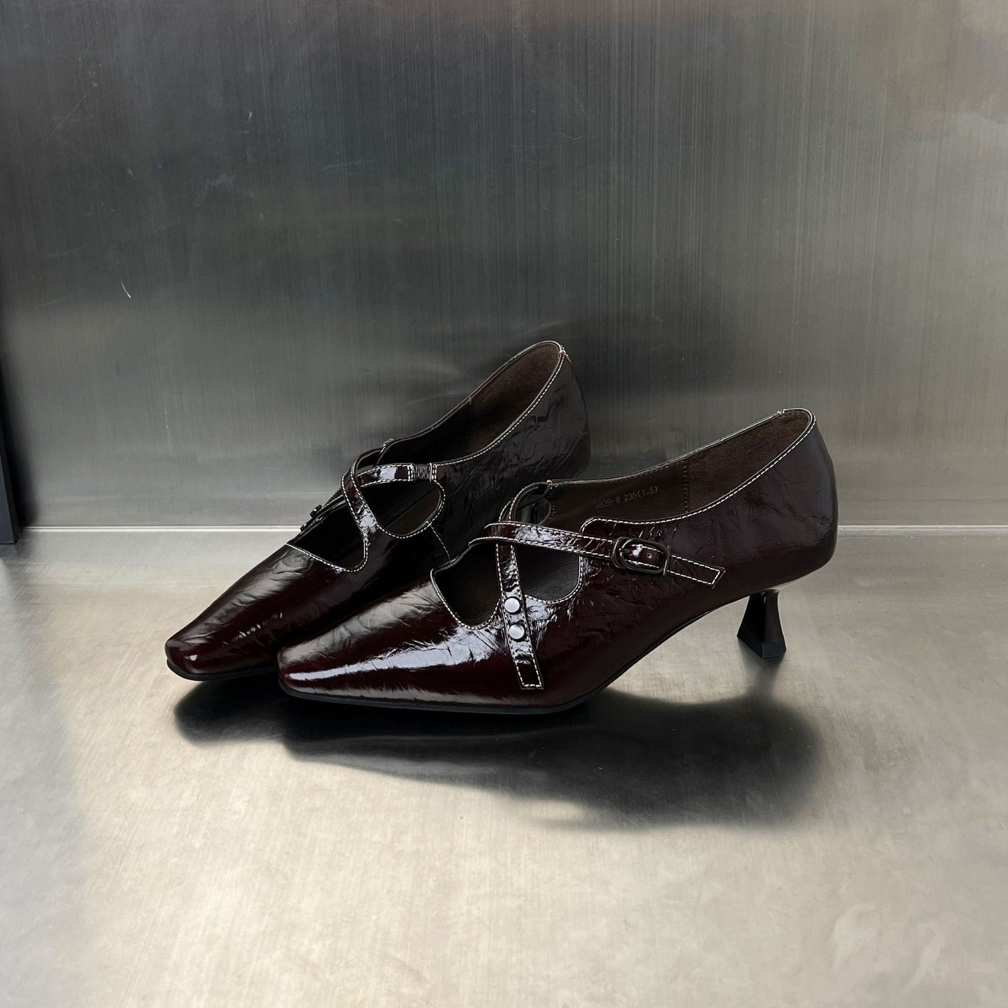 Damen Ballerina Schuhe Elegante Glänzend Mit Verstellbarem Riemen