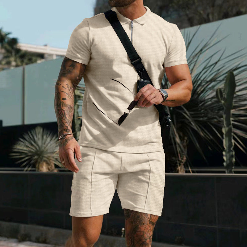 Herren Sportshirt Kurzarm mit Reißverschluss und passenden Shorts
