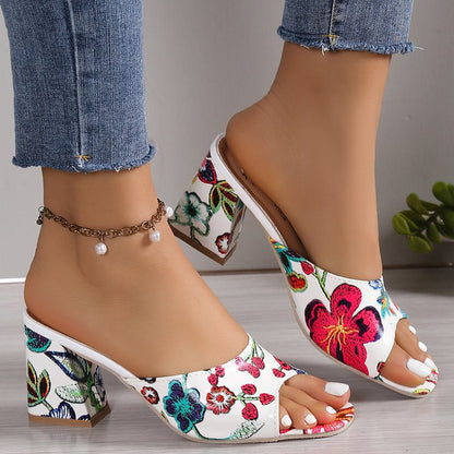 Damen Mules mit Blumenmuster und Komfortabsatz - BerlinGlamour