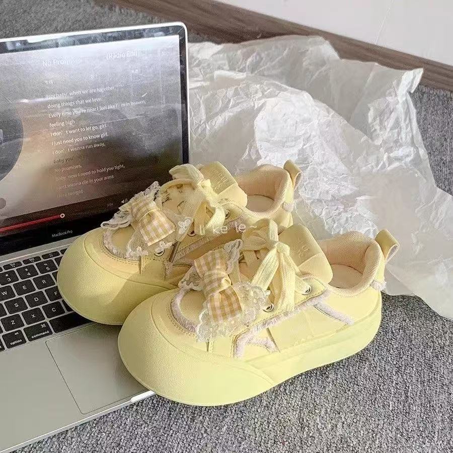 Damen Sneaker Rüschendesign Frauen Schuhe Sportlich Modern - BerlinGlamour