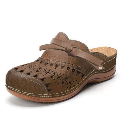 Damen Clogs Bequem mit Lochmuster und Riemen