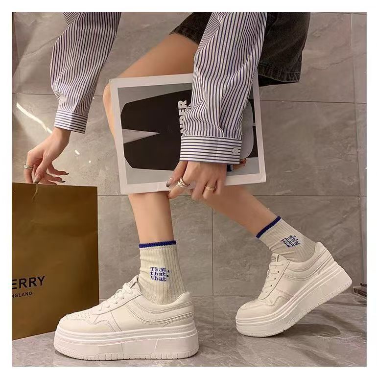 Damen Sneaker Modisch Langlebig Mit Stilvollen Details - BerlinGlamour