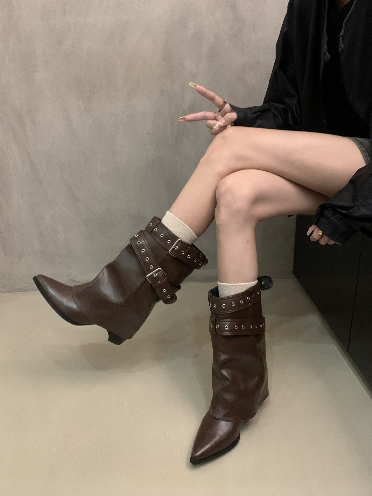 Damen Stiefel Schnallen Modisch Cut Out Schick