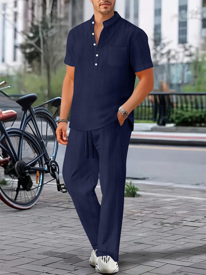 Männer Sommer Outfit Kurzarmhemd lockere Hose