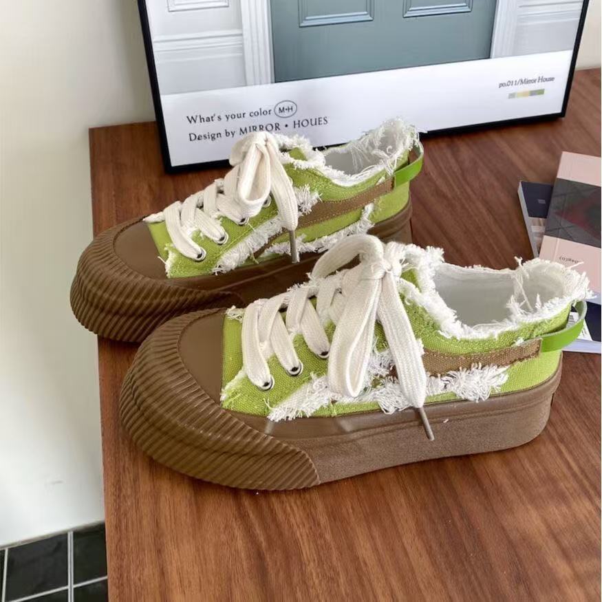 Damen Sneaker Chunky mit Fransen Detail Weich - BerlinGlamour