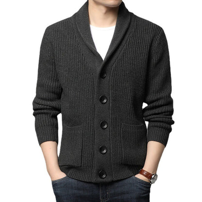 Herren Strickjacke mit praktischen Taschen und geschlossenem Kragen - BerlinGlamour