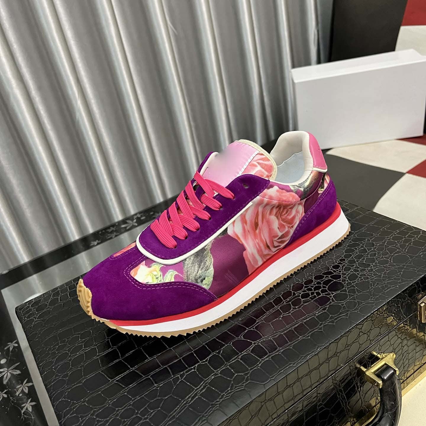 Damen Sneaker Modisch Floralmuster Rutschfest - BerlinGlamour