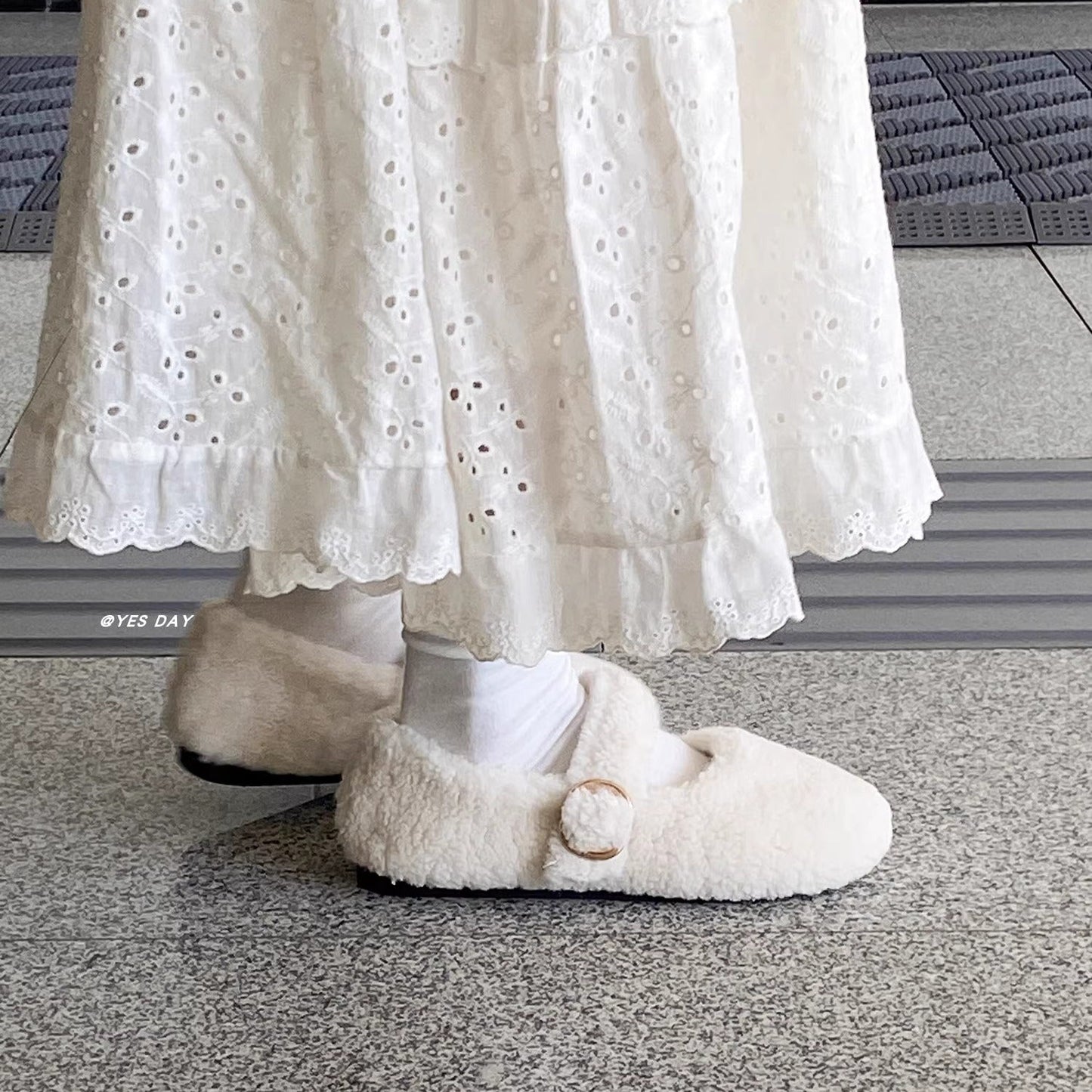 Damen Hausschuhe Flauschig mit Schnalle Warm Winter