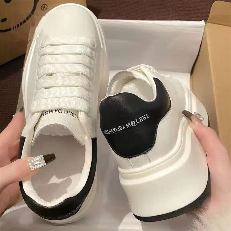Damen Plateau Sneaker Hoch mit Weicher Sohle und Stilvollem Design