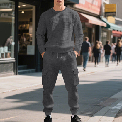 BerlinGlamour Sweatshirt und Cargohose Set - das ist der perfekte Begleiter für deinen nächsten Städttrip. Der lässige Sweatshirt ist aus hochwertigem Material gefertigt und bietet optimal