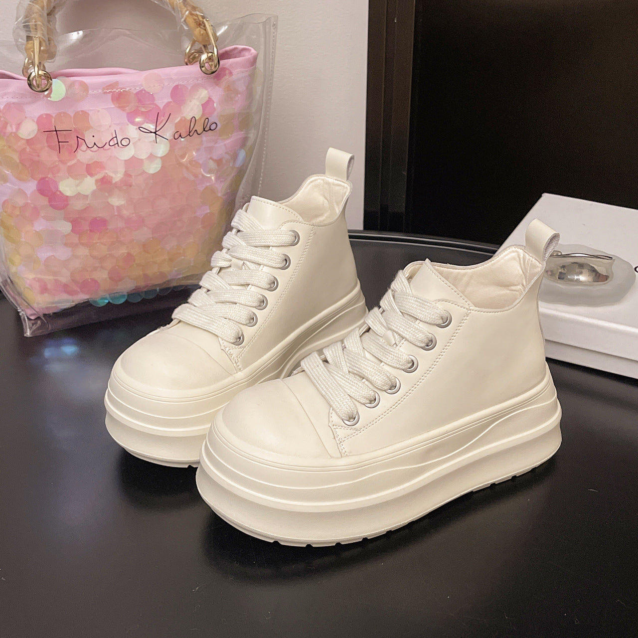 Damen Plateau Sneaker Hochschuh mit 3-farbiger Sohle Modisch - BerlinGlamour