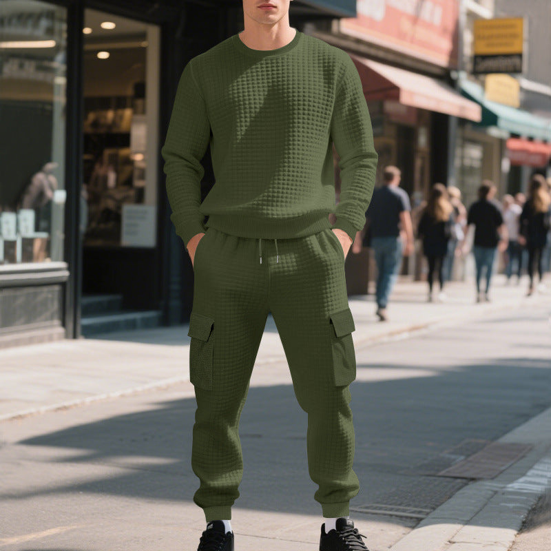 BerlinGlamour Sweatshirt und Cargohose Set - das ist der perfekte Begleiter für deinen nächsten Städttrip. Der lässige Sweatshirt ist aus hochwertigem Material gefertigt und bietet optimal
