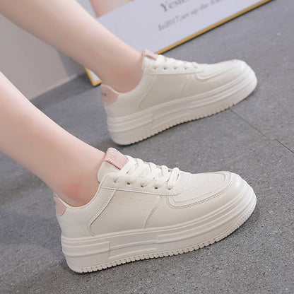 Damen Plateau Sneaker Elegant Komfortabel Weiße Sneakers - BerlinGlamour