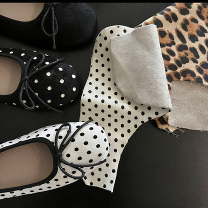 Damen Ballerinas Schuhe mit Punkten und Schleife Elegant