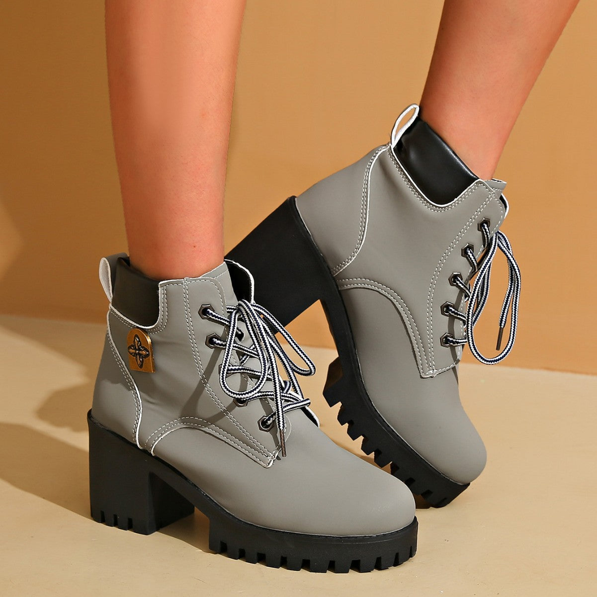 Damen Stiefel High Top Chunky Modisch Elegant - BerlinGlamour