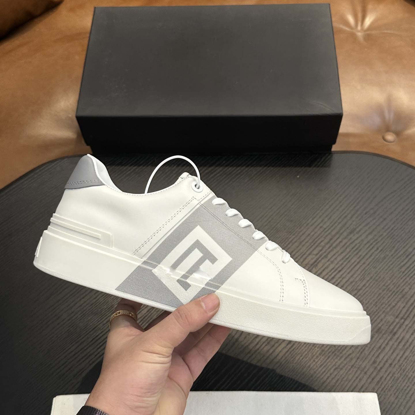 Damen Sneaker Elegantes Design Robust