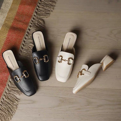Damen Mules mit Blockabsatz Goldene Akzente Elegante Schuhe